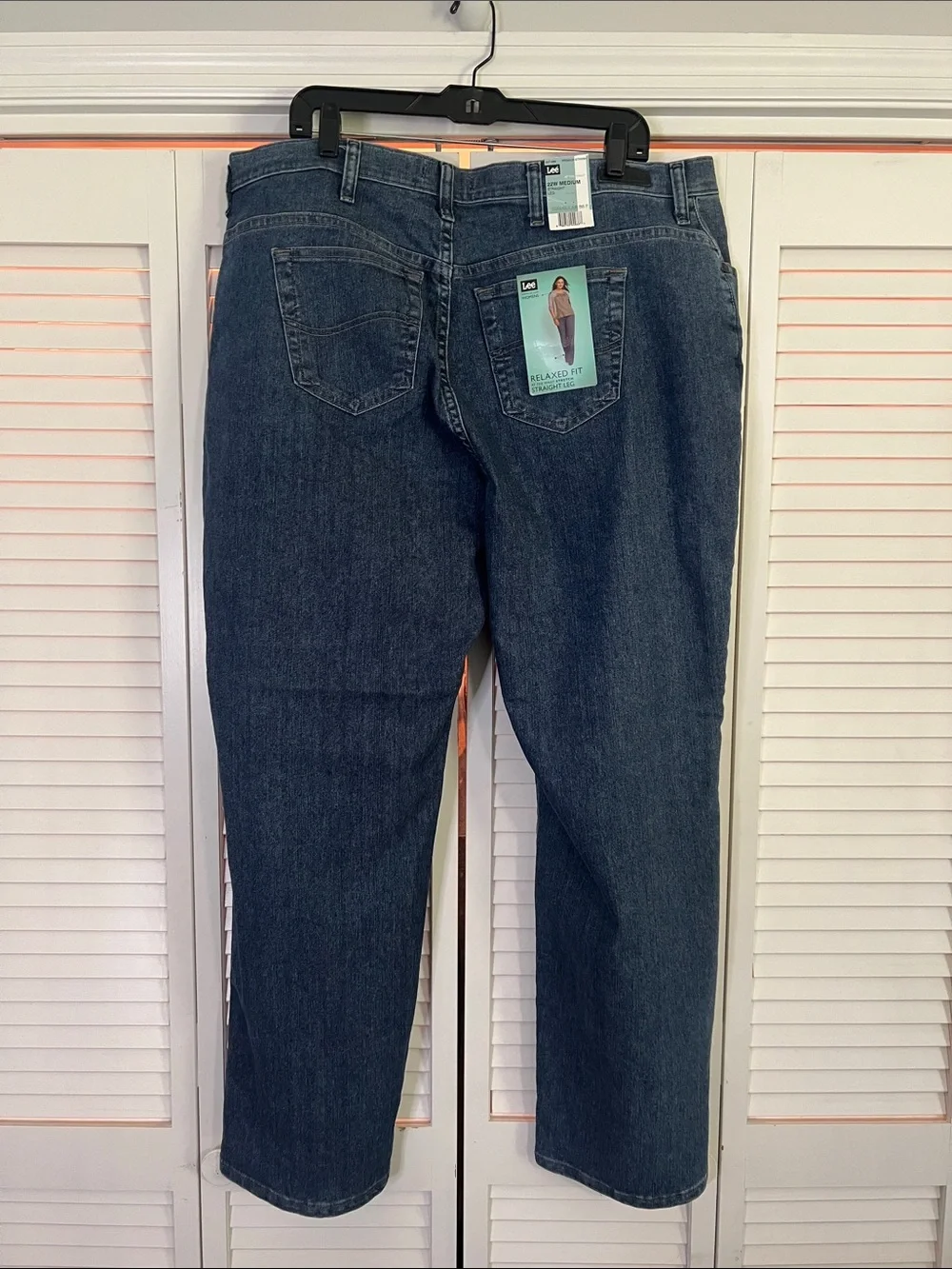 Lee Straight Leg Jeans in Dark Blue Denim - Picture 3 of 8